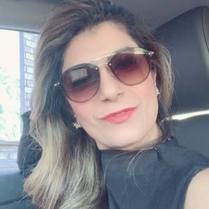 Meet your Posher, Sanna